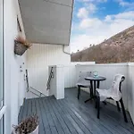 Stor Og Moderne Leilighet I Indre Arna Bergen Gratis Parkering!!