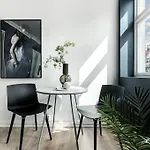 Cosy And Modern Apartment In The Center Of Bergen