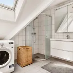 Dinbnb Apartments I Top-Floor With 3X Workspaces I 350M To Harbour
