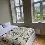 Modern Apartment With Panoramic View In Central Bergen