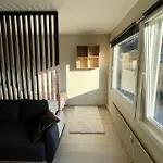 Modern Apartment Only 5 Minutes From City Centre