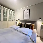 Dinbnb Apartments L 250M From Citycenter L Fireplace L Sleeps 6 L 24I7 Check In