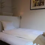 Dinbnb Apartments I Charming 3-Bedroom In The Heart Of The City