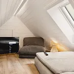 Heimby Homes - Large Top Floor Apartment