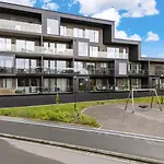 Apartment Central Location