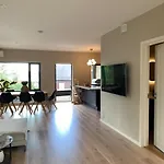 Familyhome For 8 People - 4 Bedrooms - 10Min From Bergen City Center