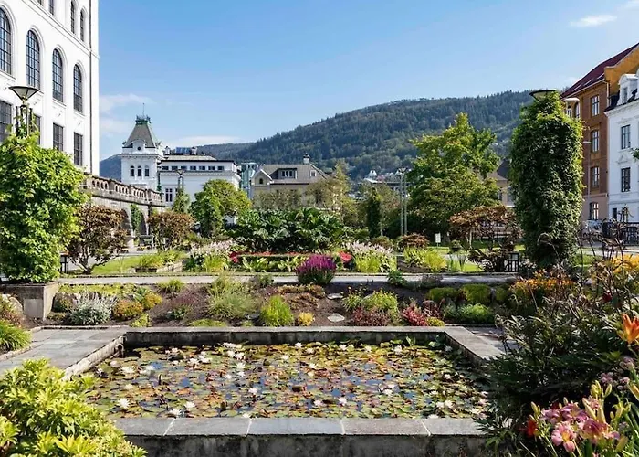 Nydelig Toppleilighet Med Terrasse Midt I Sentrum