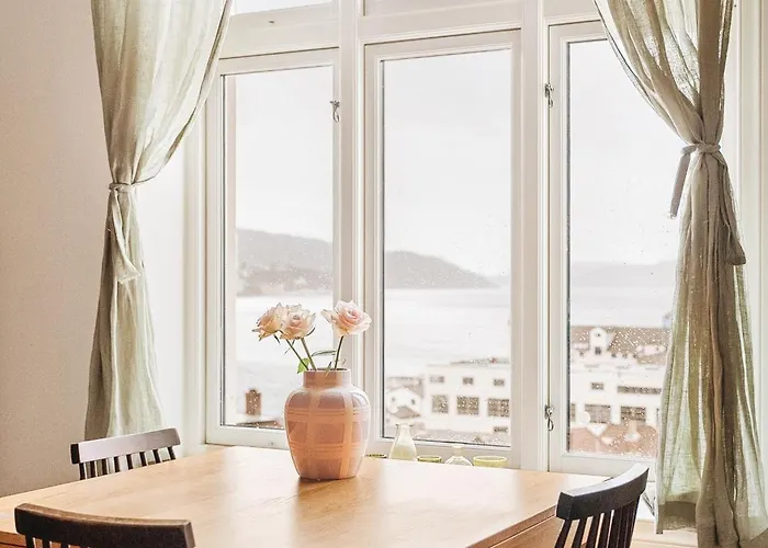 Unique Apartment-Romantic Street-Easy Check-In