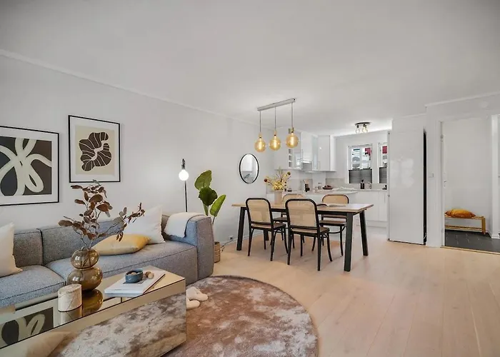 Cozy City Apartment In Bergen Sentrum 5 Bedrooms