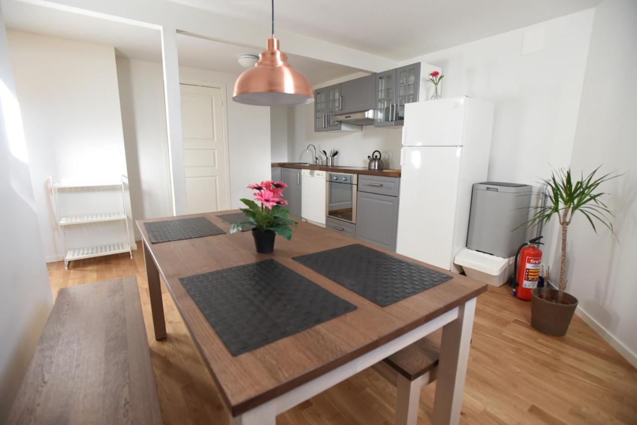 Modern And Central In Appartement
