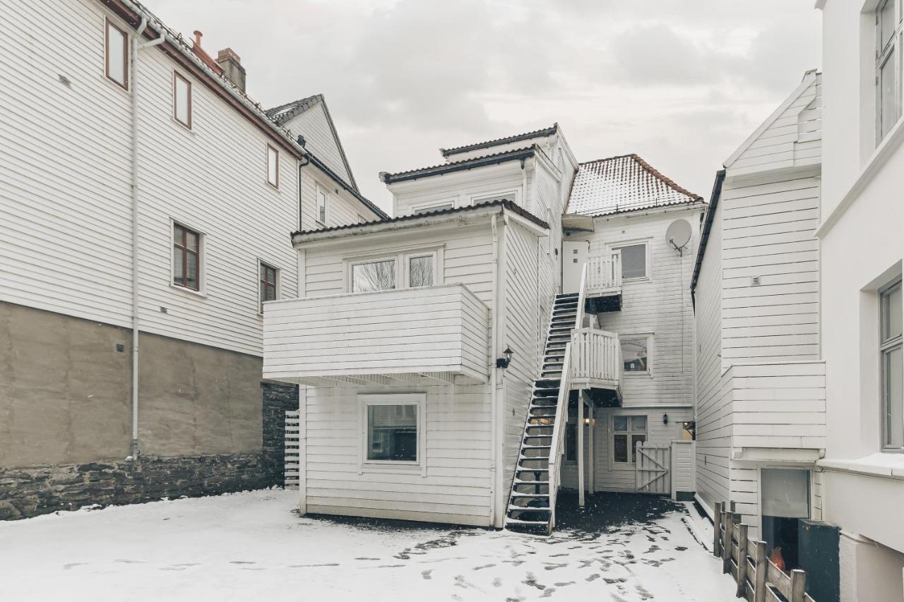 Apartment Ls *