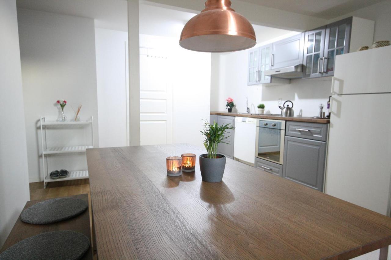 Modern And Central In Appartement
