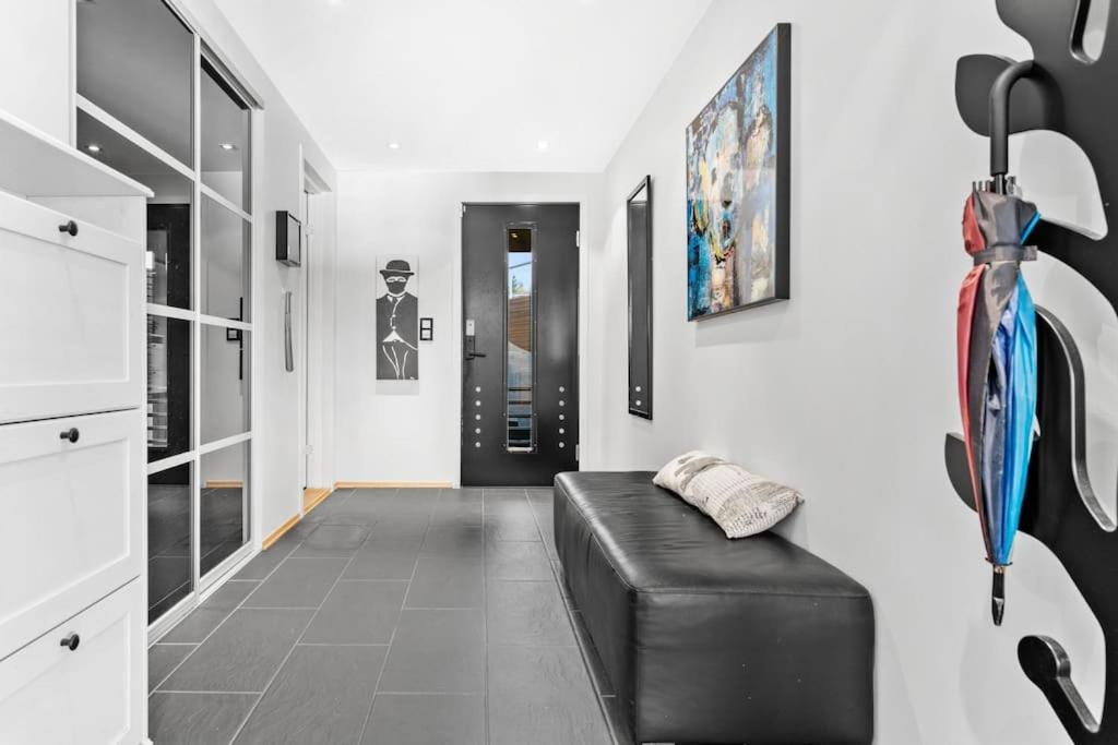 Apartment Penthouse Leilighet 200 Kvm Vakker Sjoutsikt. Bergen