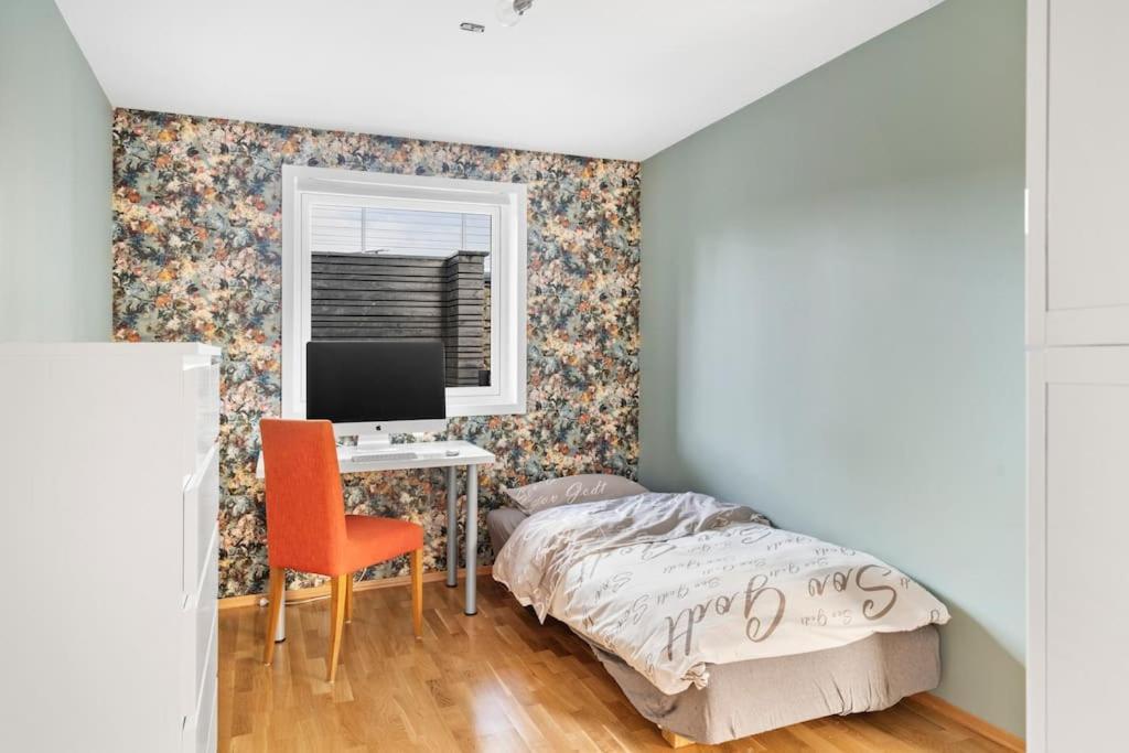 Penthouse Leilighet 200 Kvm Vakker Sjoutsikt. Bergen