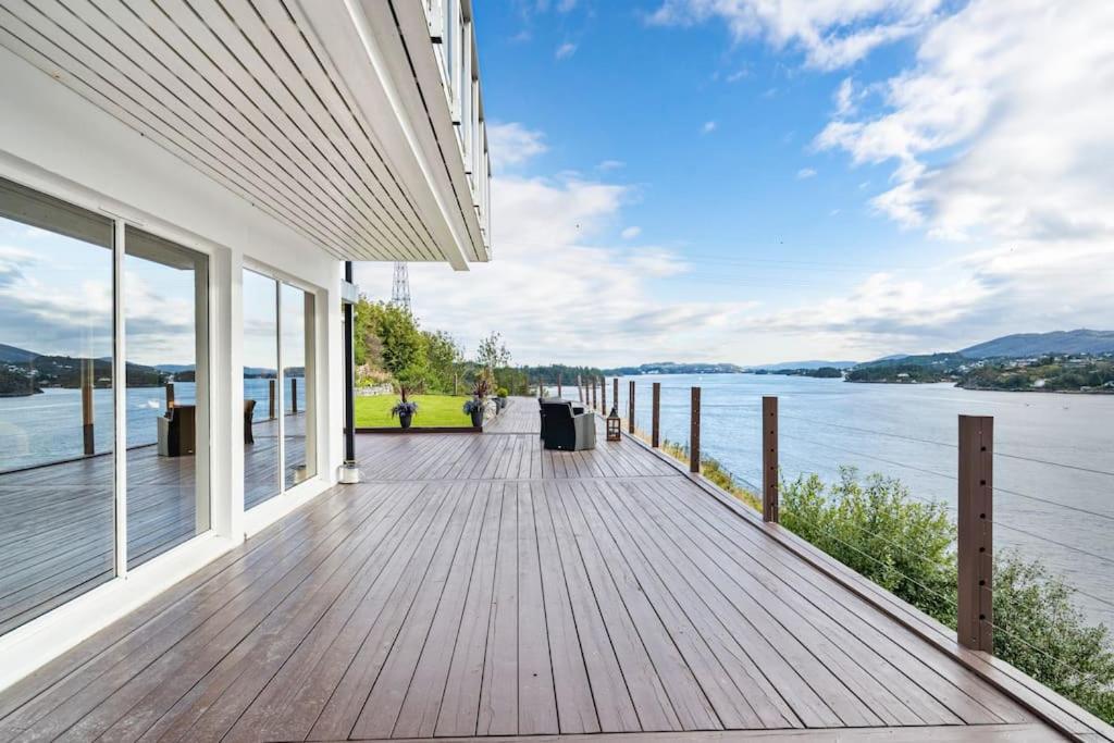 Penthouse Leilighet 200 Kvm Vakker Sjoutsikt.
