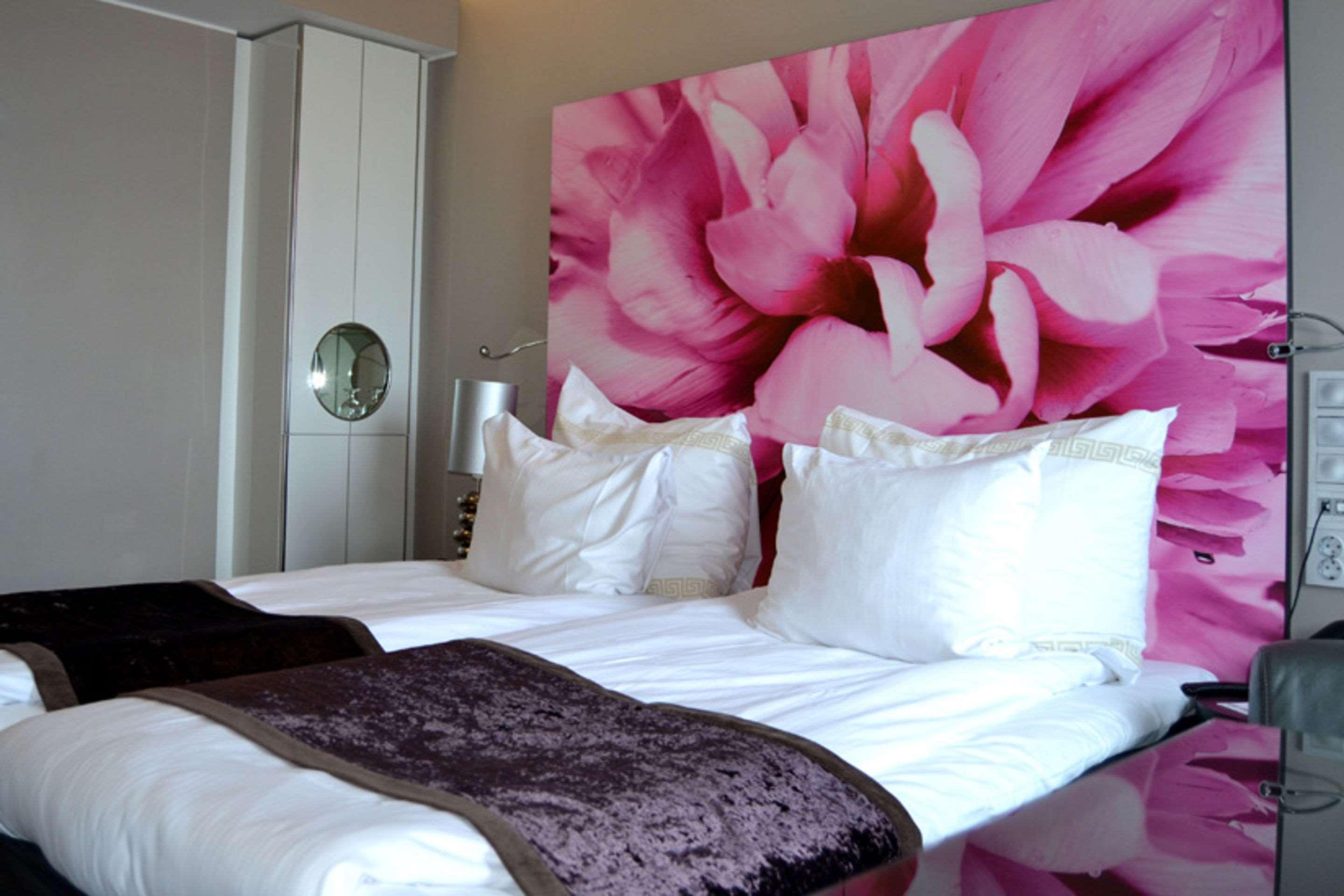 Hotel Clarion Airport 4*