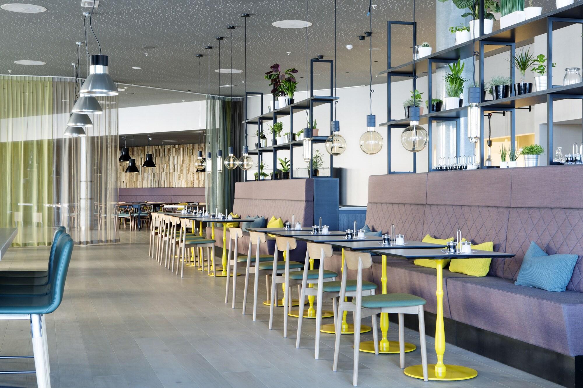 Comfort Airport Hotell 4*