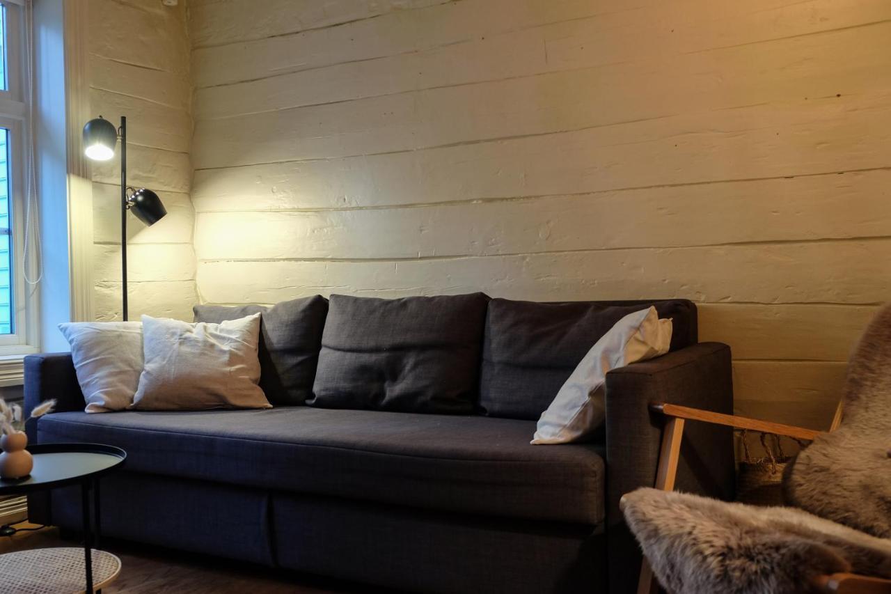 Charming House, Rare Historic House From 1779, Whole House Apartment Bergen
