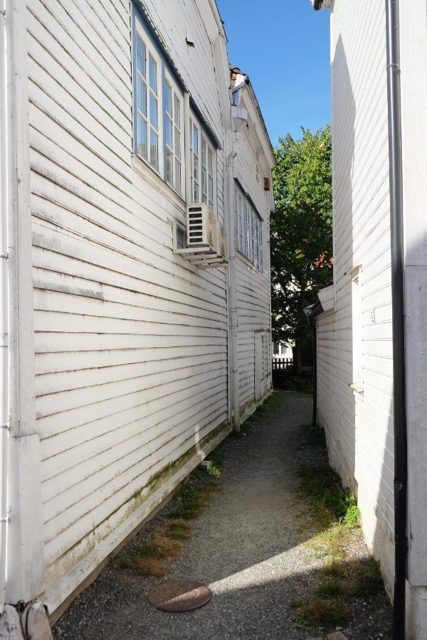 Charming House, Rare Historic House From 1779, Whole House Apartment