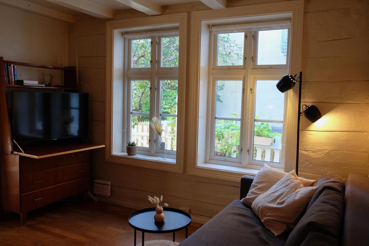 Charming House, Rare Historic House From 1779, Whole House *