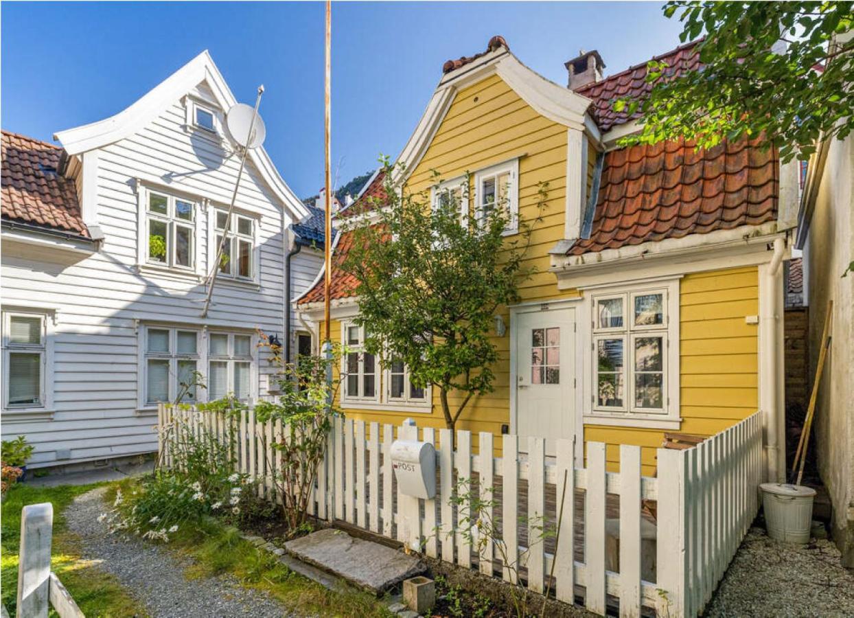 Apartment Charming House, Rare Historic House From 1779, Whole House Bergen