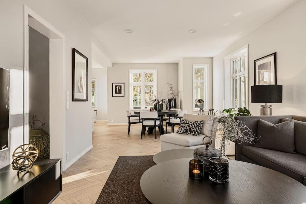 Villa Bergen. Historic Luxury Near The Centre Bergen
