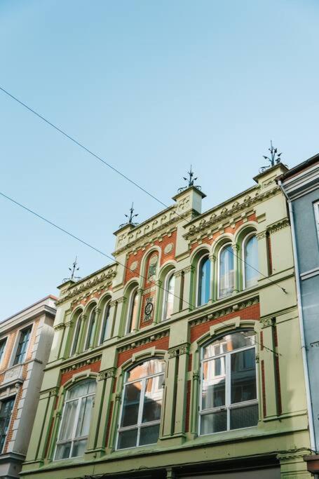 Apartment Center