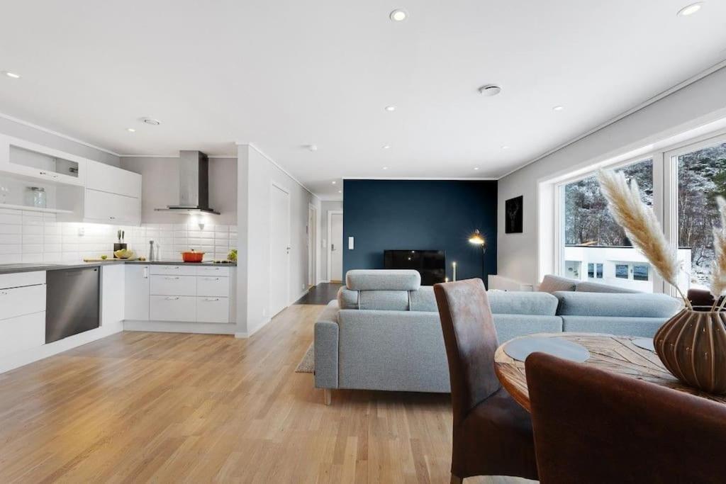 Stor Og Moderne I Indre Arna Gratis Parkering!! Apartment *
