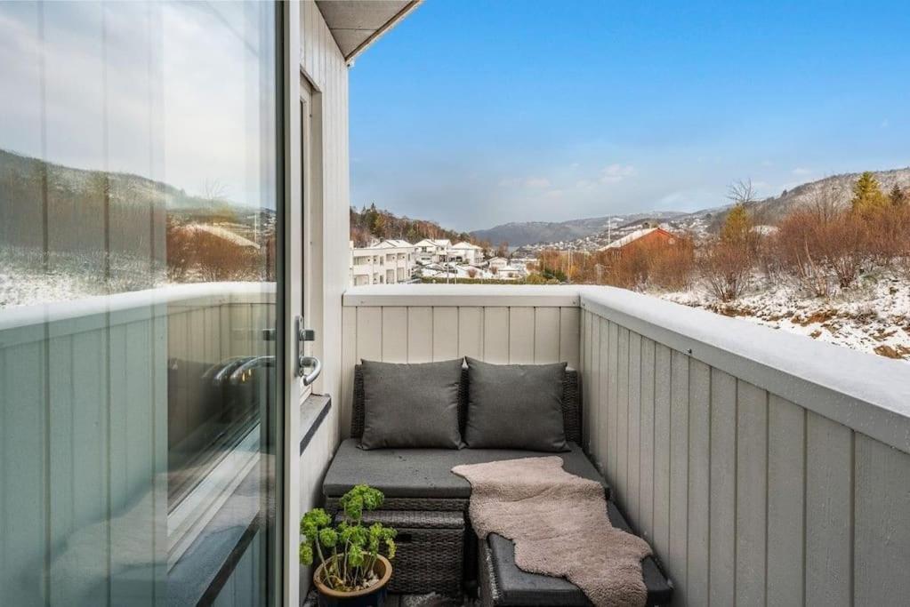 Apartment Stor Og Moderne I Indre Arna Gratis Parkering!! Bergen