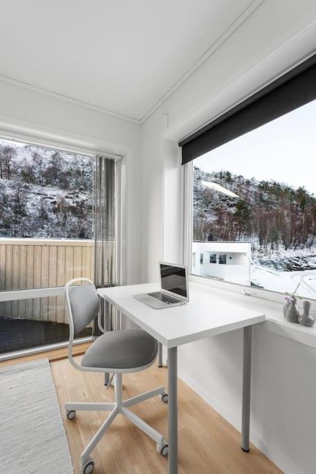 Stor Og Moderne I Indre Arna Gratis Parkering!! Apartment Bergen
