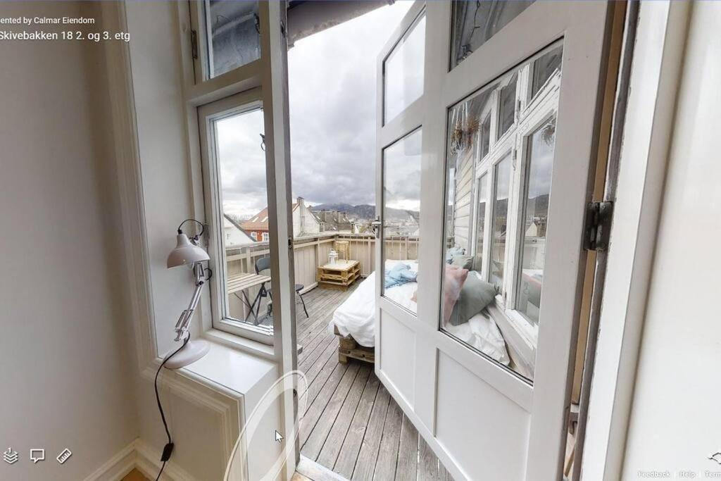 Modern, Spacious And Cozy In The Center Of Bergen! Bergen