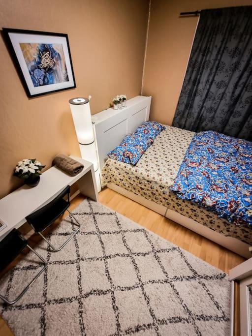 Private In Centre, Shared Appartment, Free Parking *