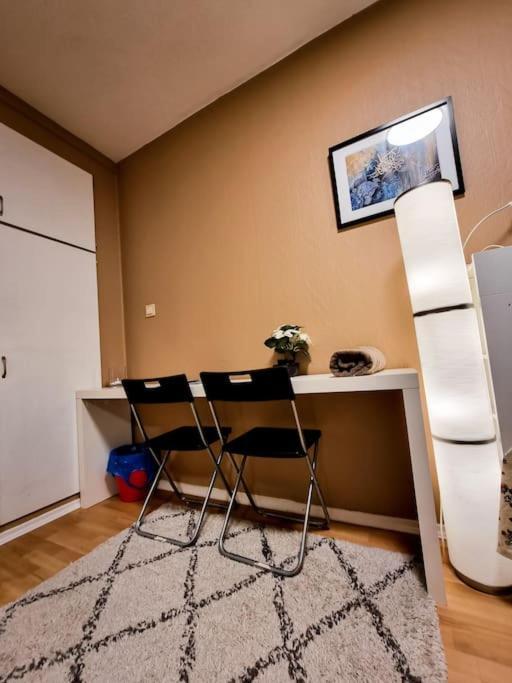 Apartment Private In Centre, Shared Appartment, Free Parking *