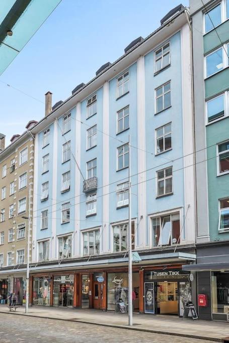 Expansive Charm: Cozy 150sqm Retreat In *