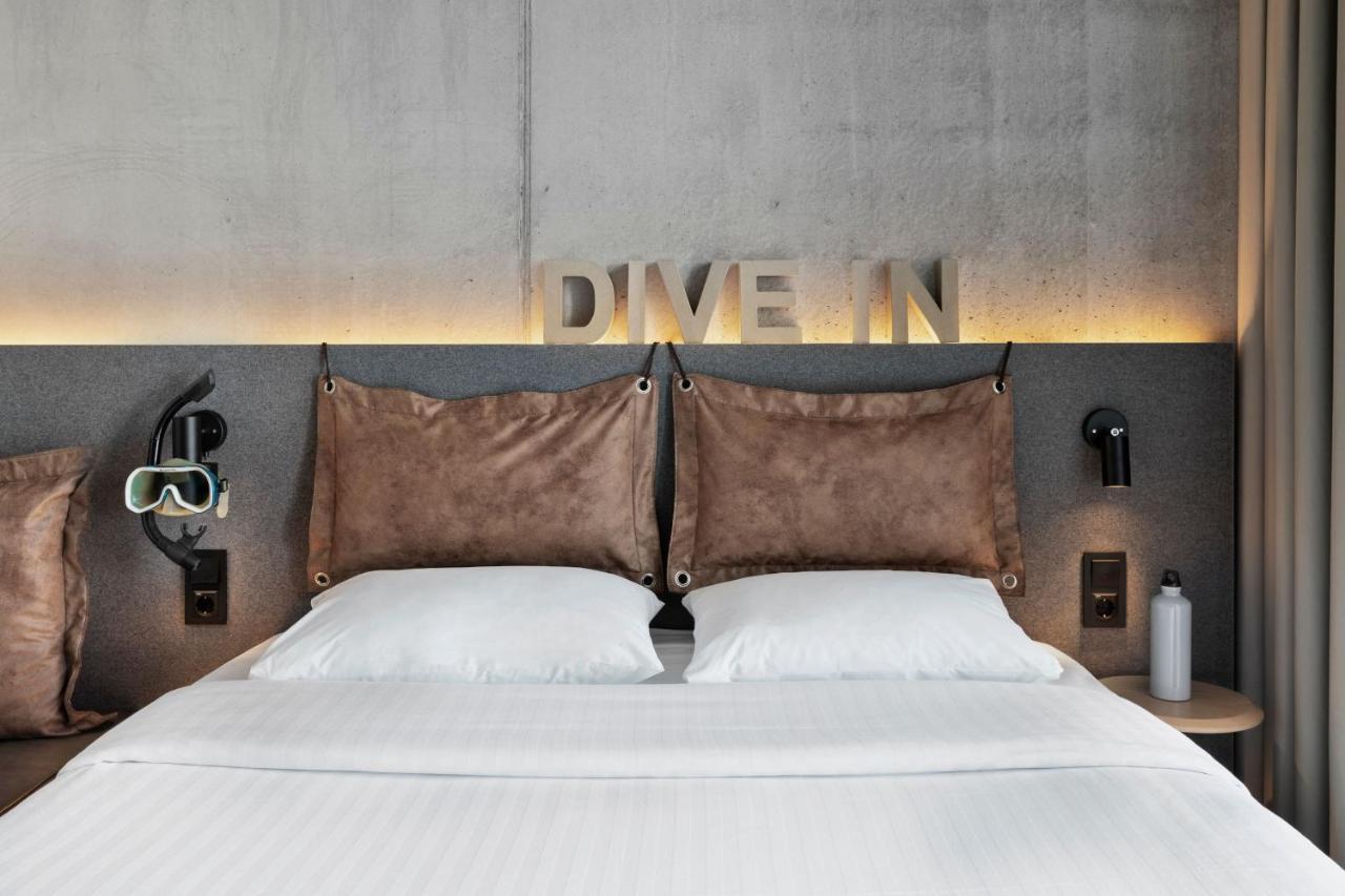 Hotel Moxy 4*