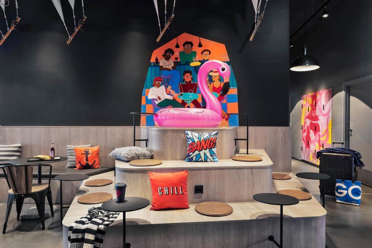 Moxy Hotel 4*
