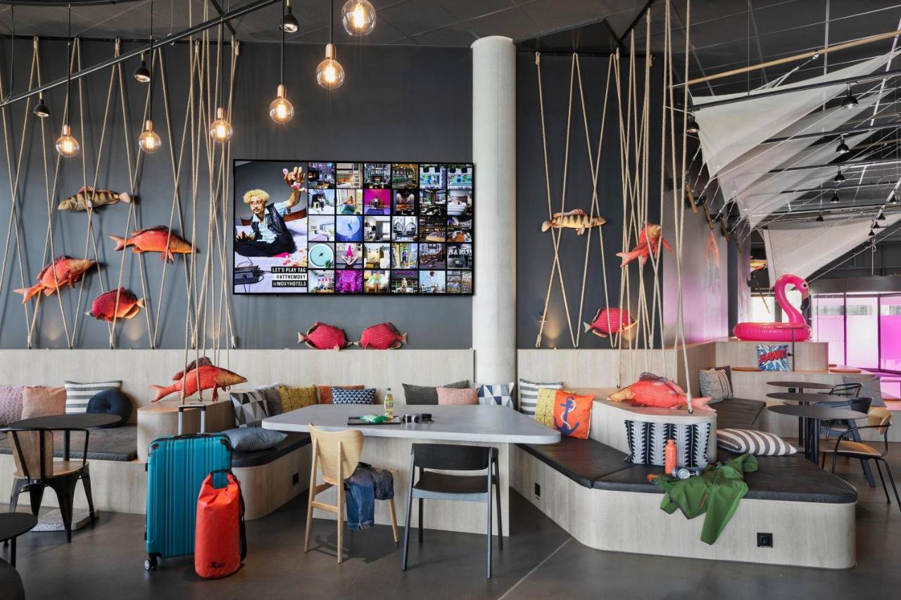 Hotel Moxy 4*