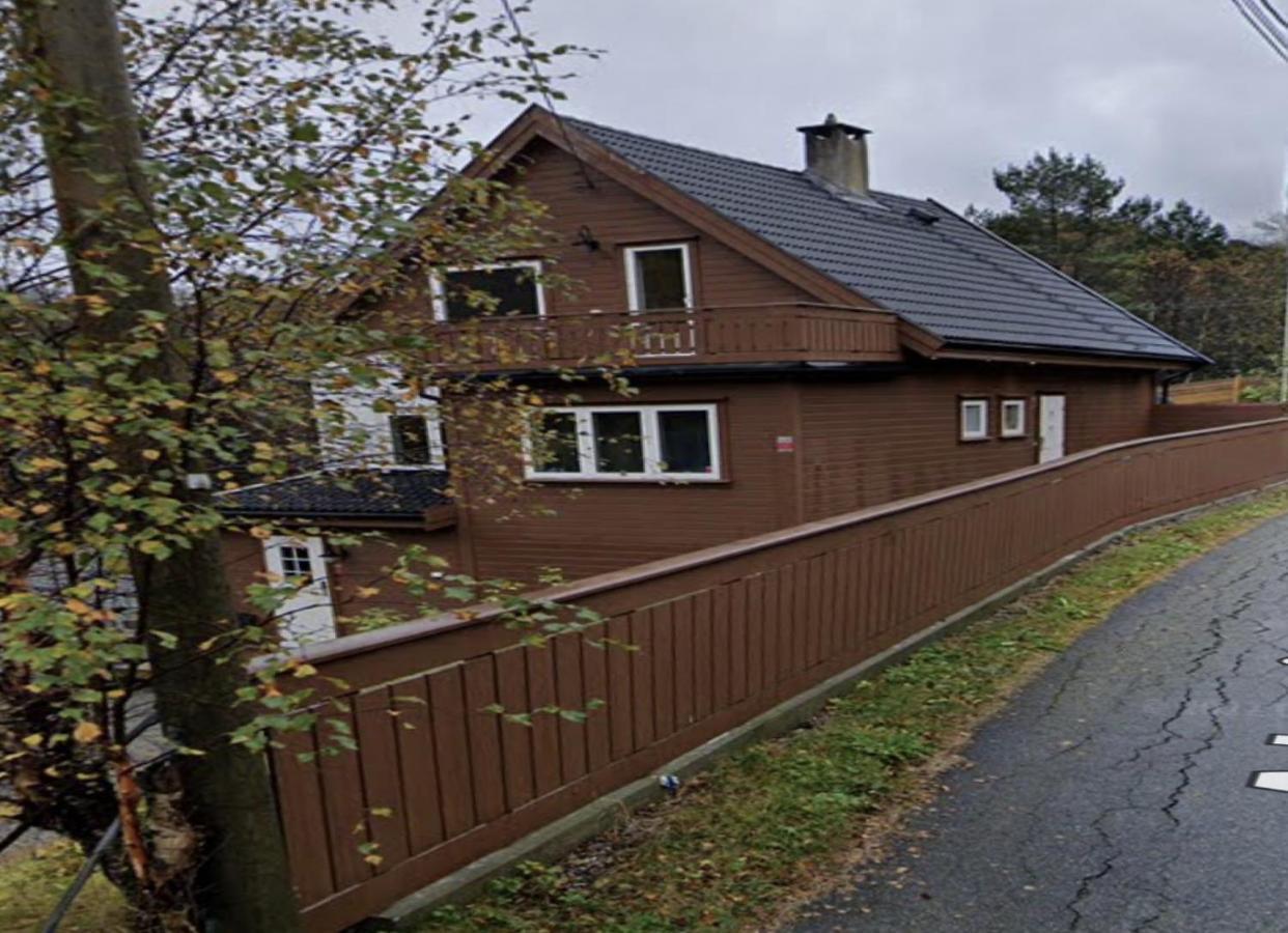 5-bedroom In Asane, Vakantiehuis *