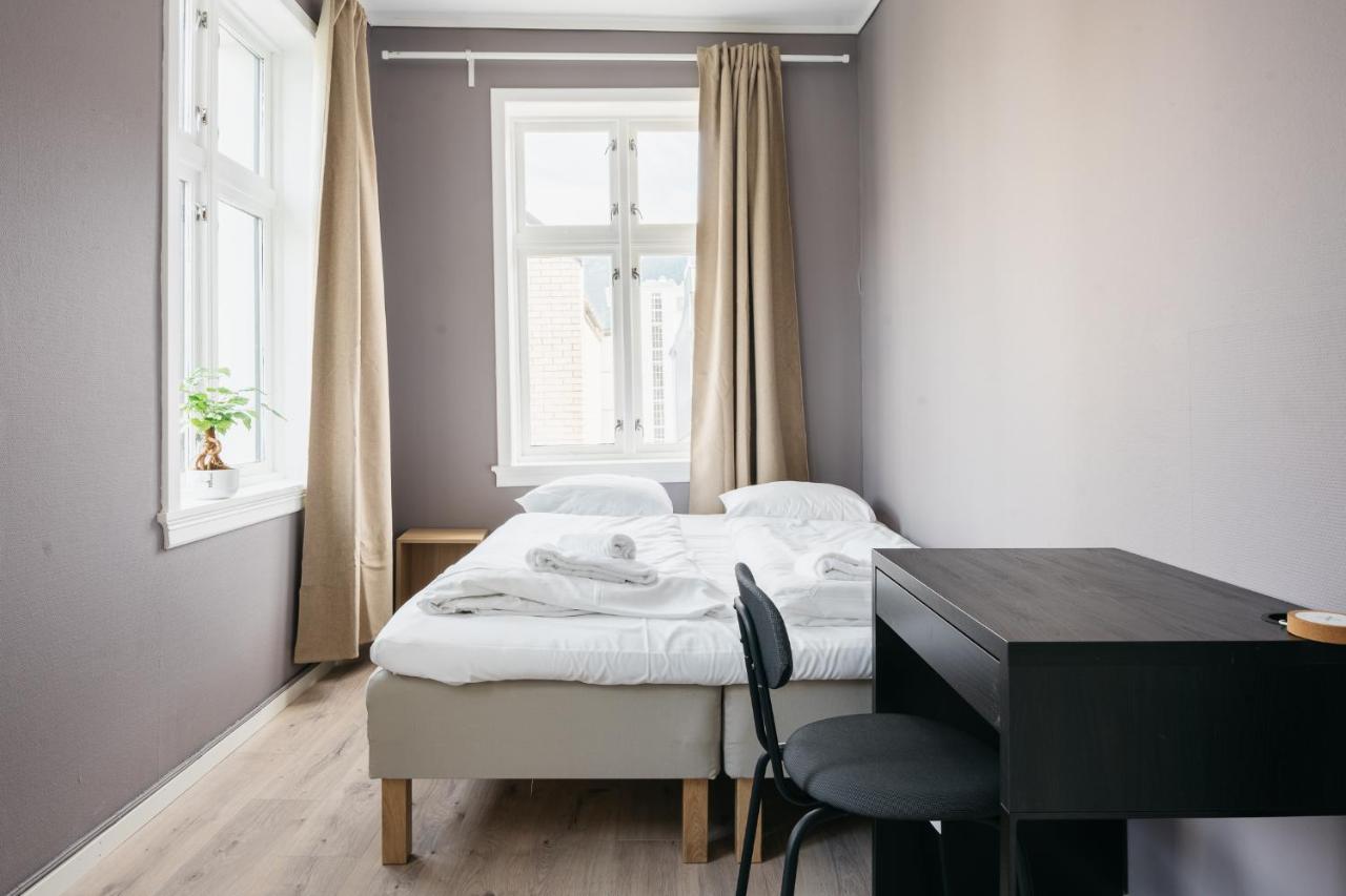 S54 - Private In The Center * Bergen