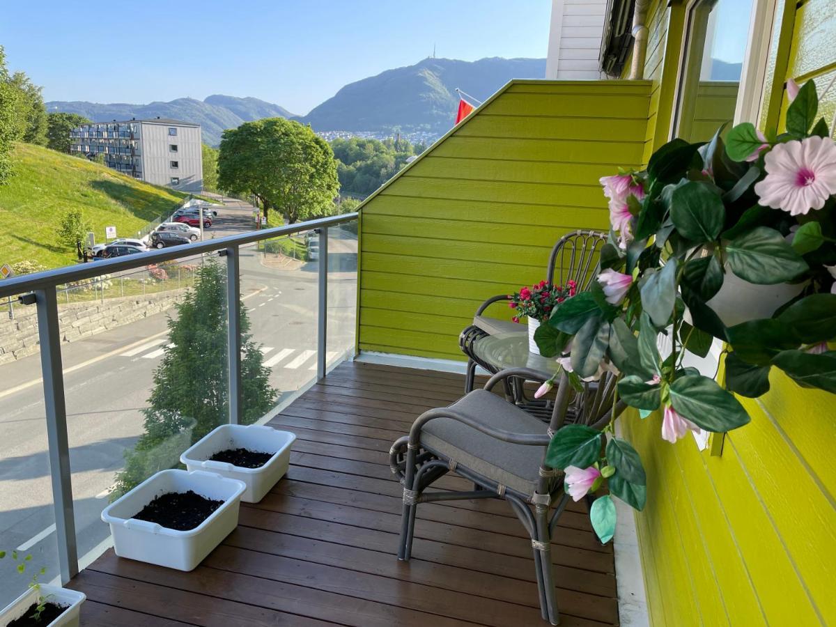 84m2 3 Sleeping Which Direct Traffic To Airport And Center Apartment