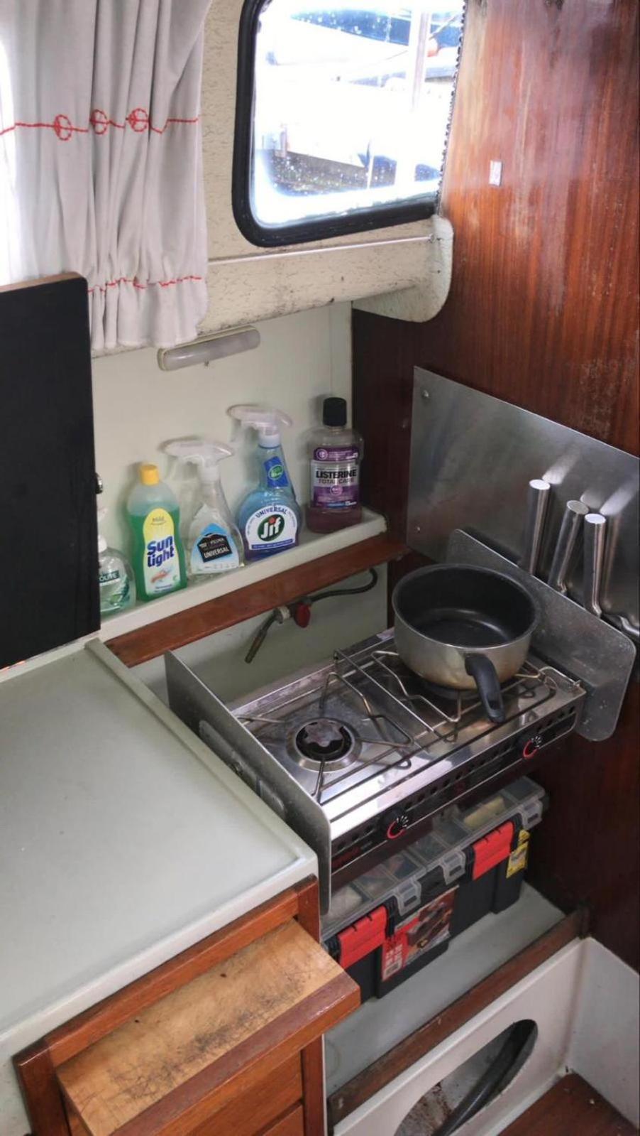 Botel Yacht - Without Shower *