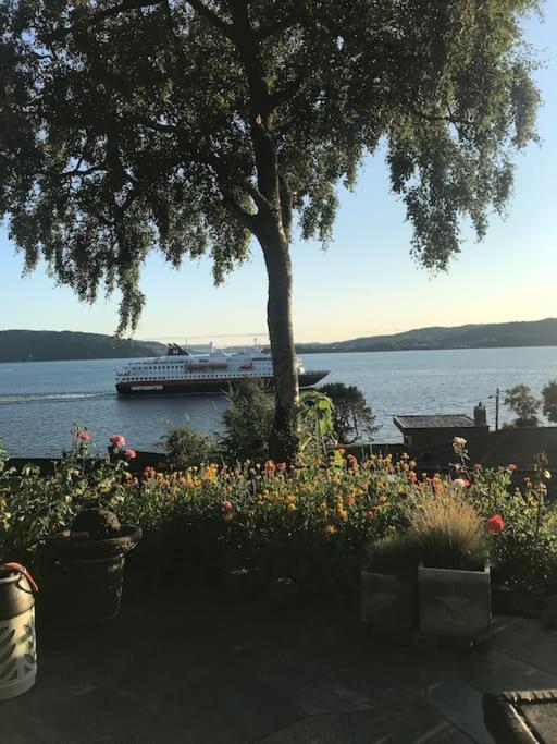 Villa Med Panoramautsikt, Stor Uteplass Og 100 M Fra Badestrand Villa