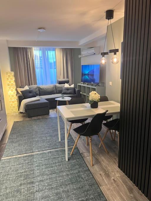 Spacious And Beautiful In With Free Parking * Bergen