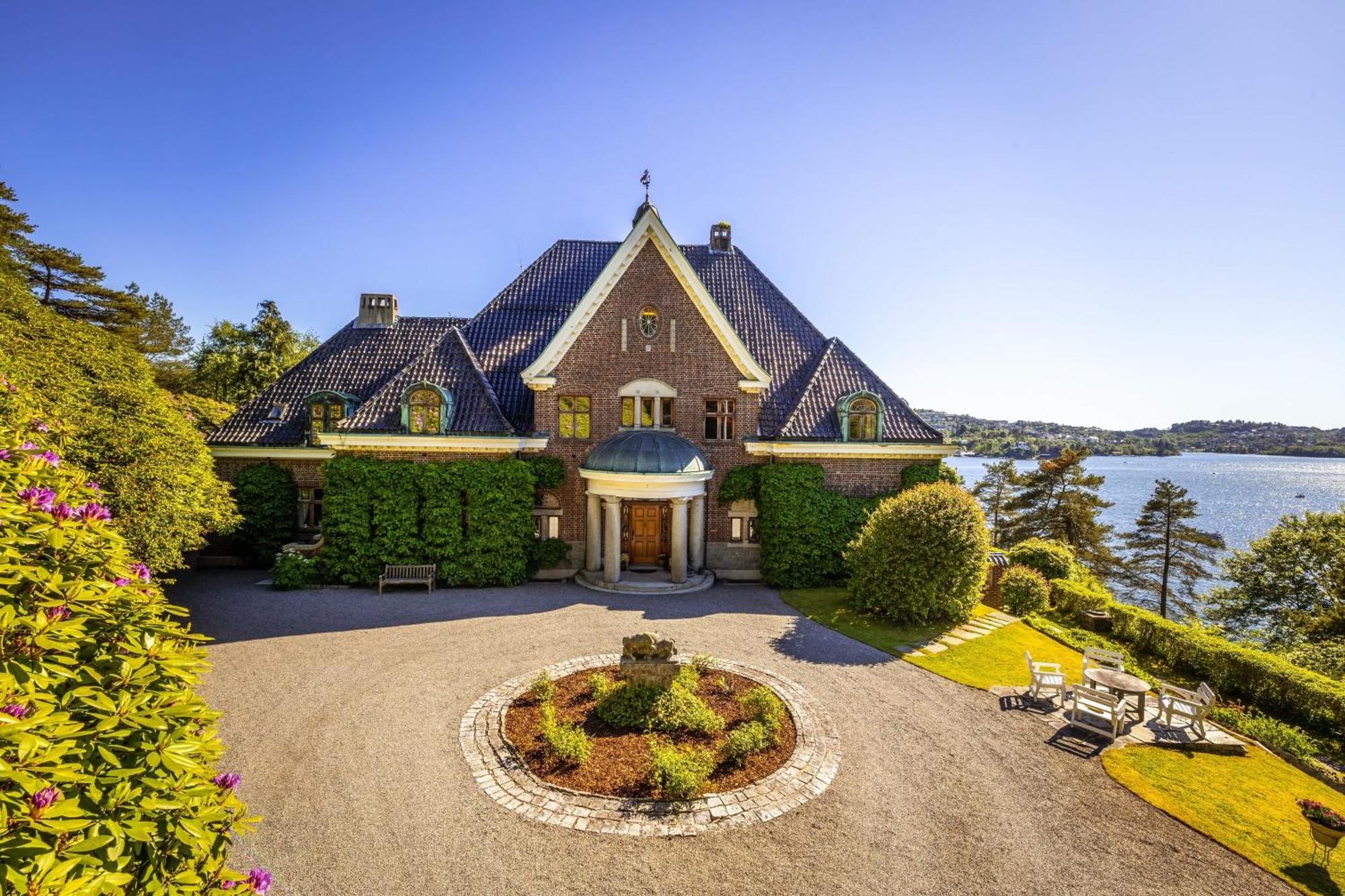 Villa Unique Victorian With Private Coastline *