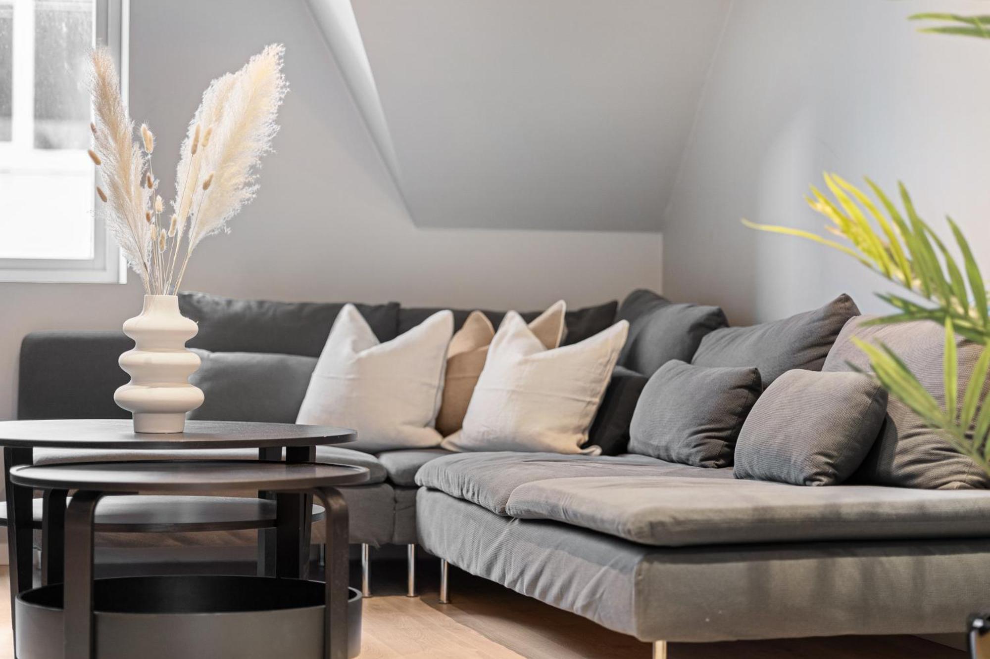 Apartment Homerentals L 120sqm Mid-central - King Beds - 500mbps Wi-fi *
