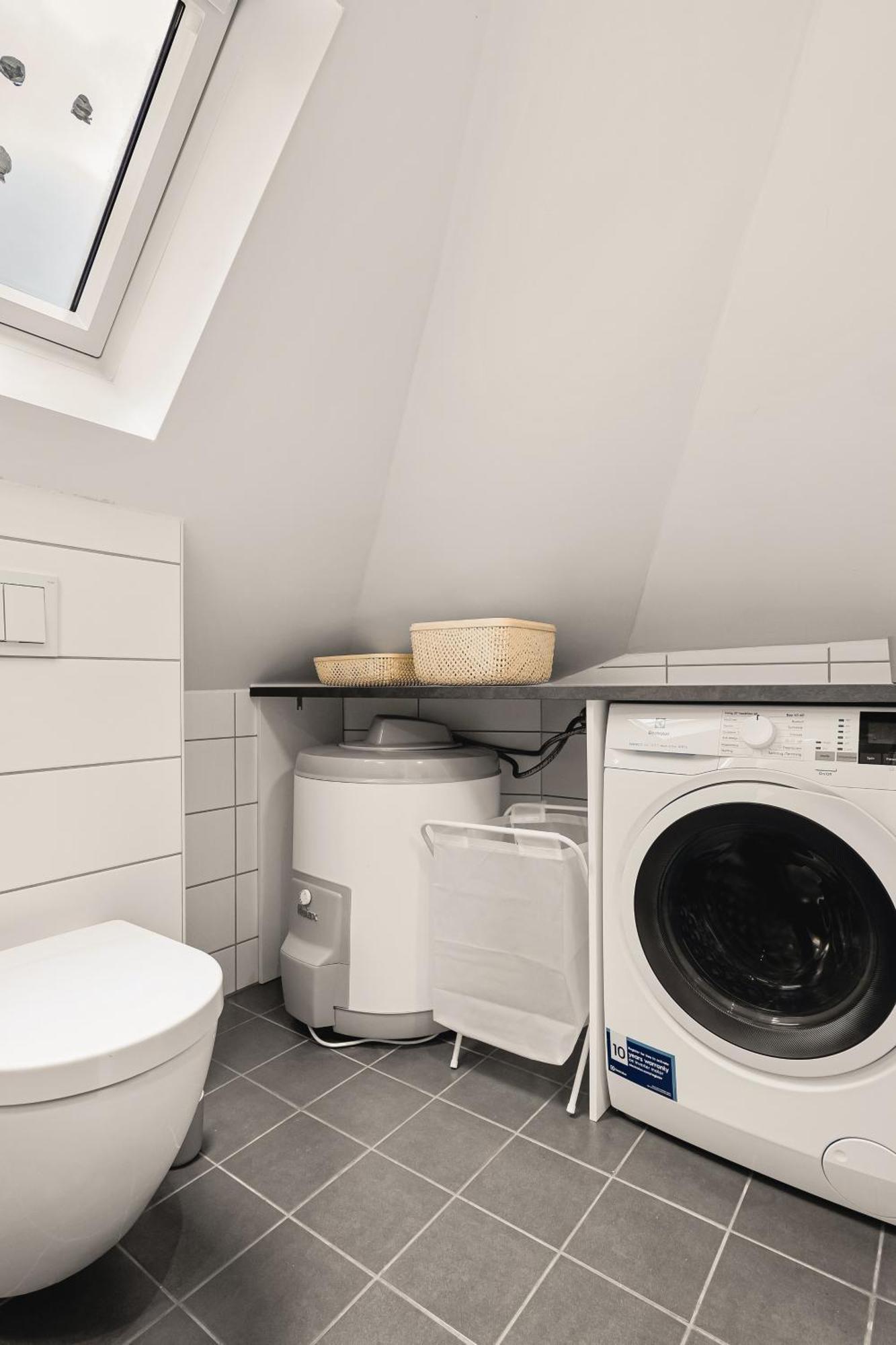 Dinbnb I 350m To Bryggen I Renovated 2023 I Quiet Apartment