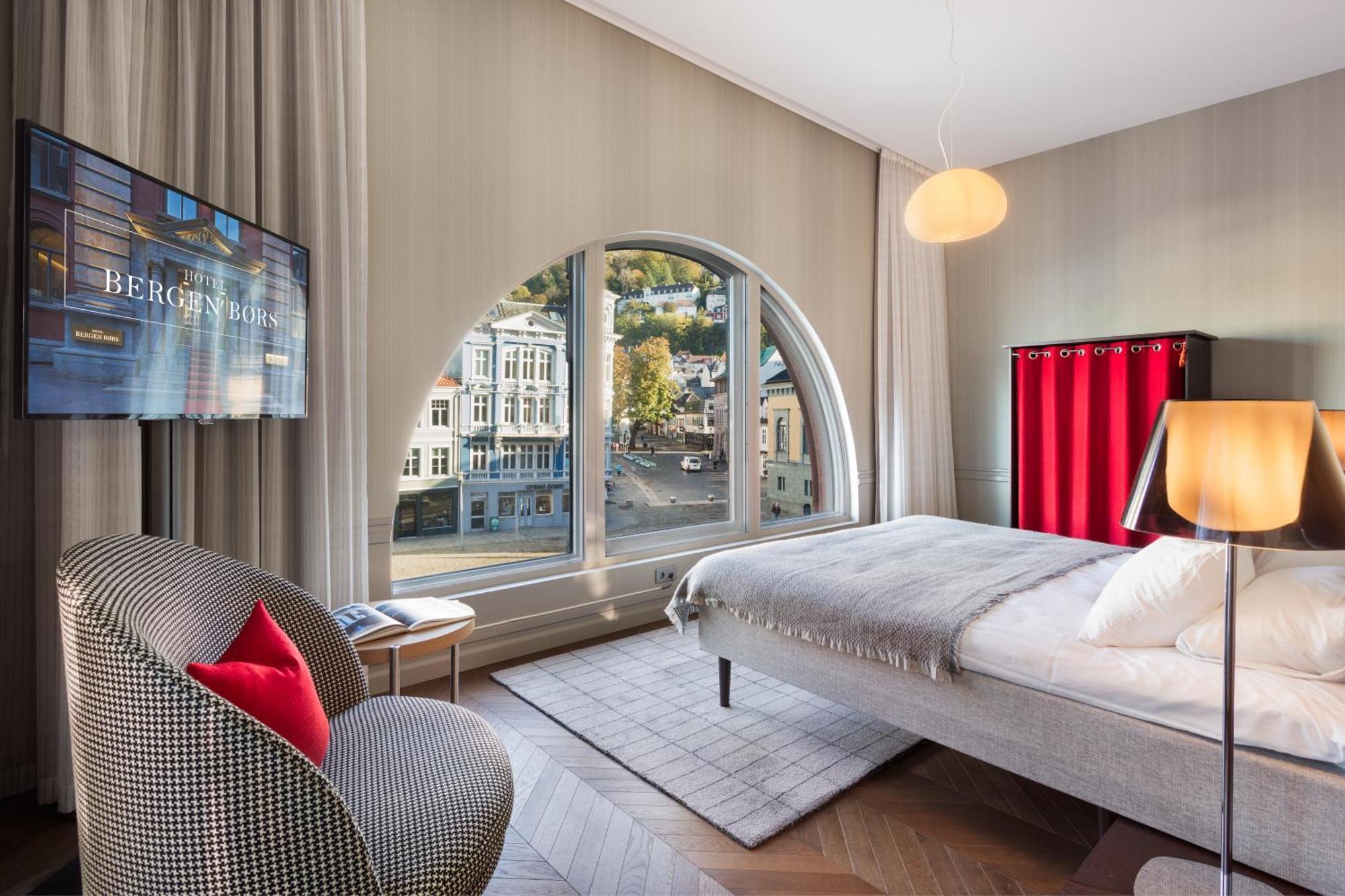 Bors Hotel