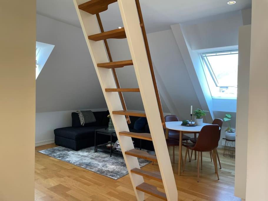 Apartamento Sentral 3-roms Leies Ut, Pluss Ekstra Hems! *