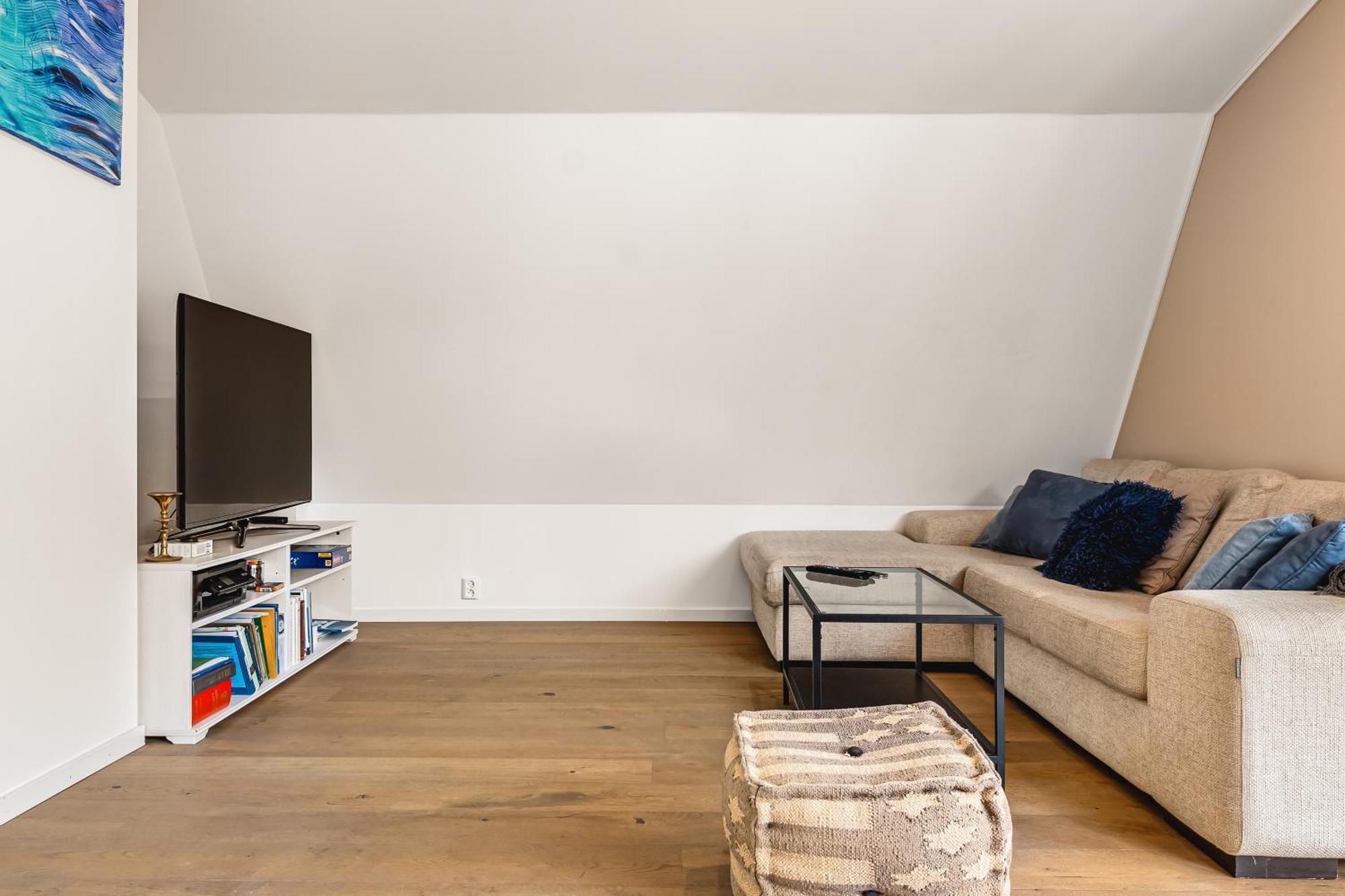 Apartment Dinbnb I Top-floor With 3x Workspaces I 350m To Harbour *