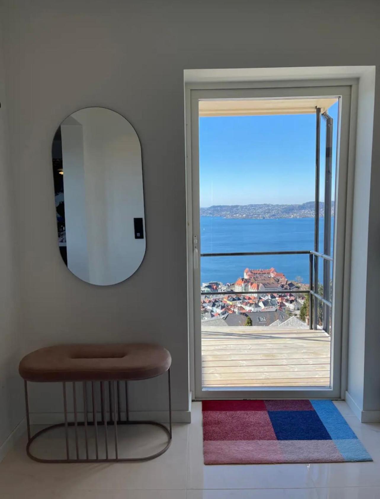 Unique With Fantastic Views Apartment *
